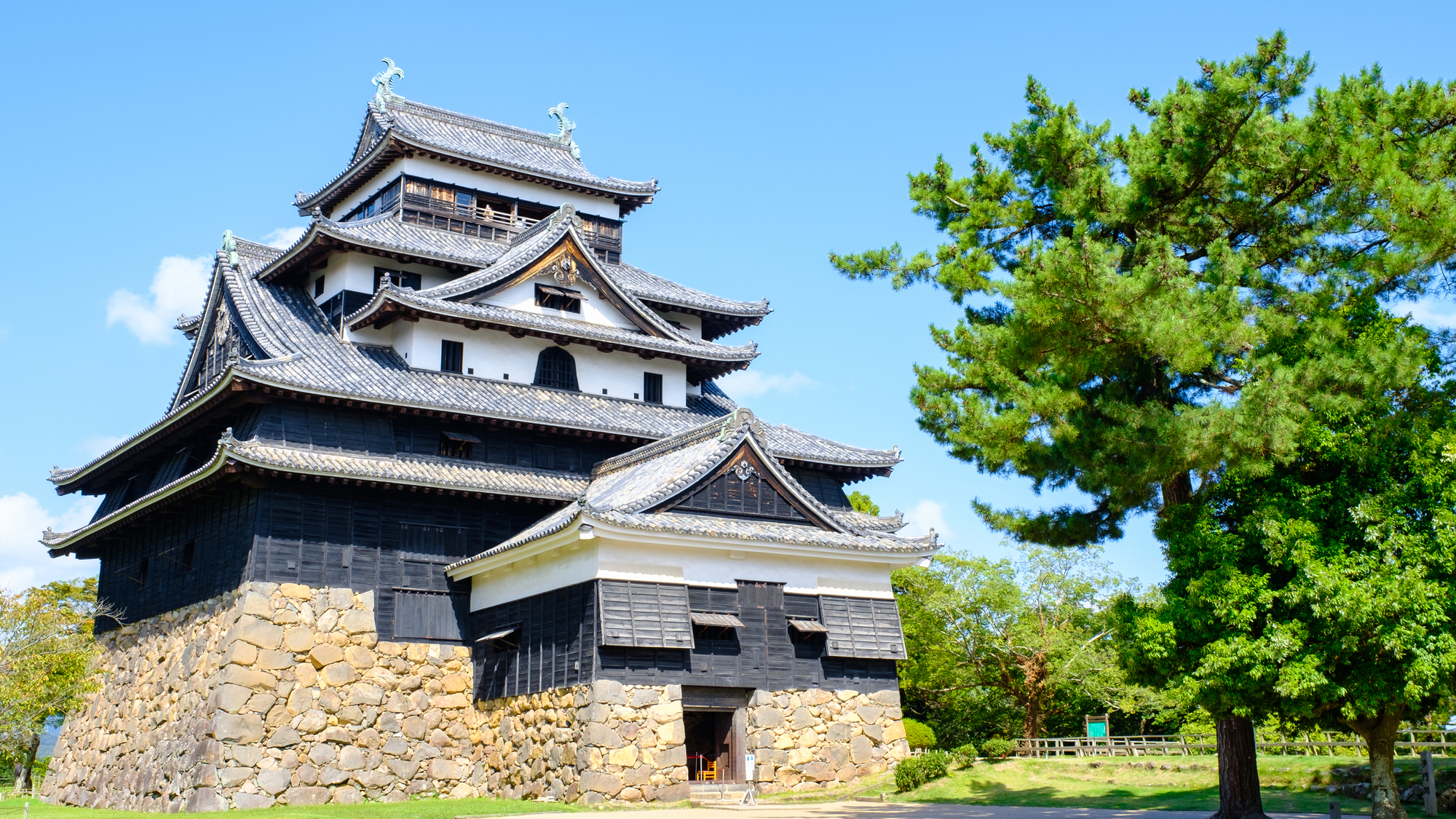 島根県の婚活事情。ひとりで始めるのにおすすめの婚活サービスは？