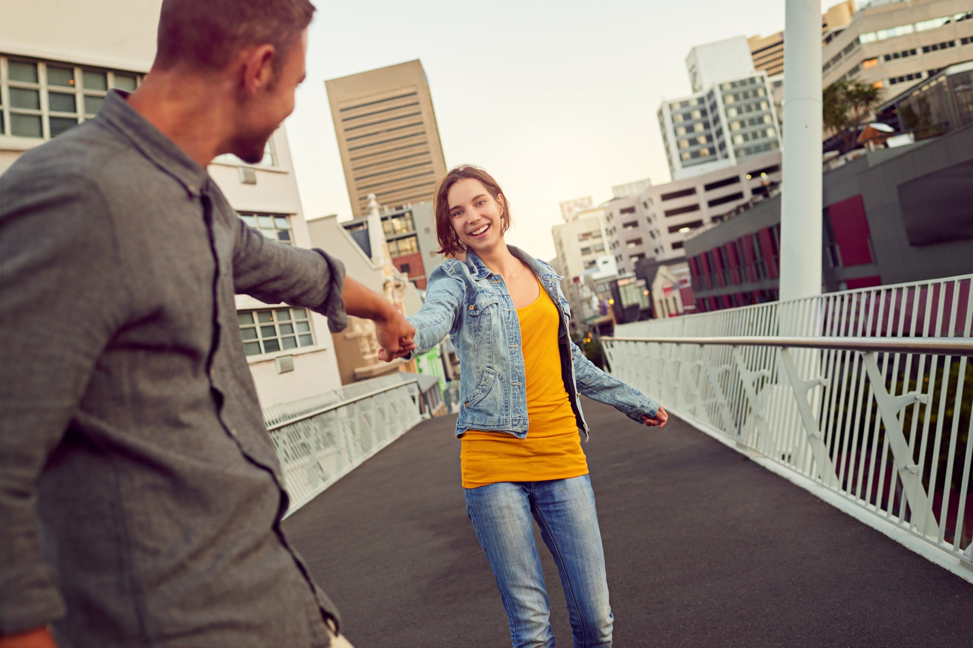 付き合うまでの期間で恋愛の成功率は変わる？ラブ度を上げる方法も紹介