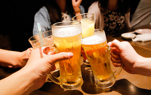 同窓会で再会!同級生との恋愛を期待する?